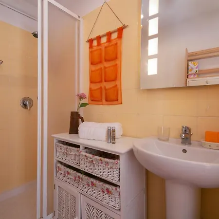Sleeps 2 Apartman *